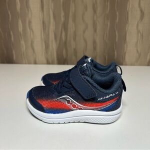 Saucony Kinvara 14 Baby Boy's 4M Navy Blue White Red Sneakers Velcro SL267644
